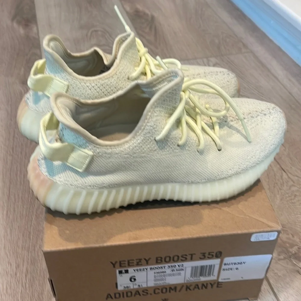 Yeezy boost 350 butter - Picture 1 of 8